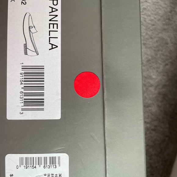 New with Box Lord&Taylor Black Leather Loafer Shoe - Picture 6 of 7